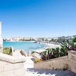Tra Cielo E Mare Otranto